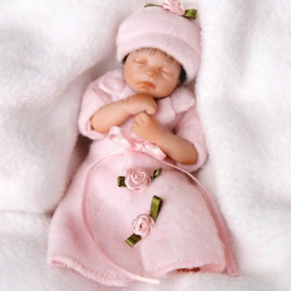 Collector’s Ashton Drake Doll, “Handful of Innocence”